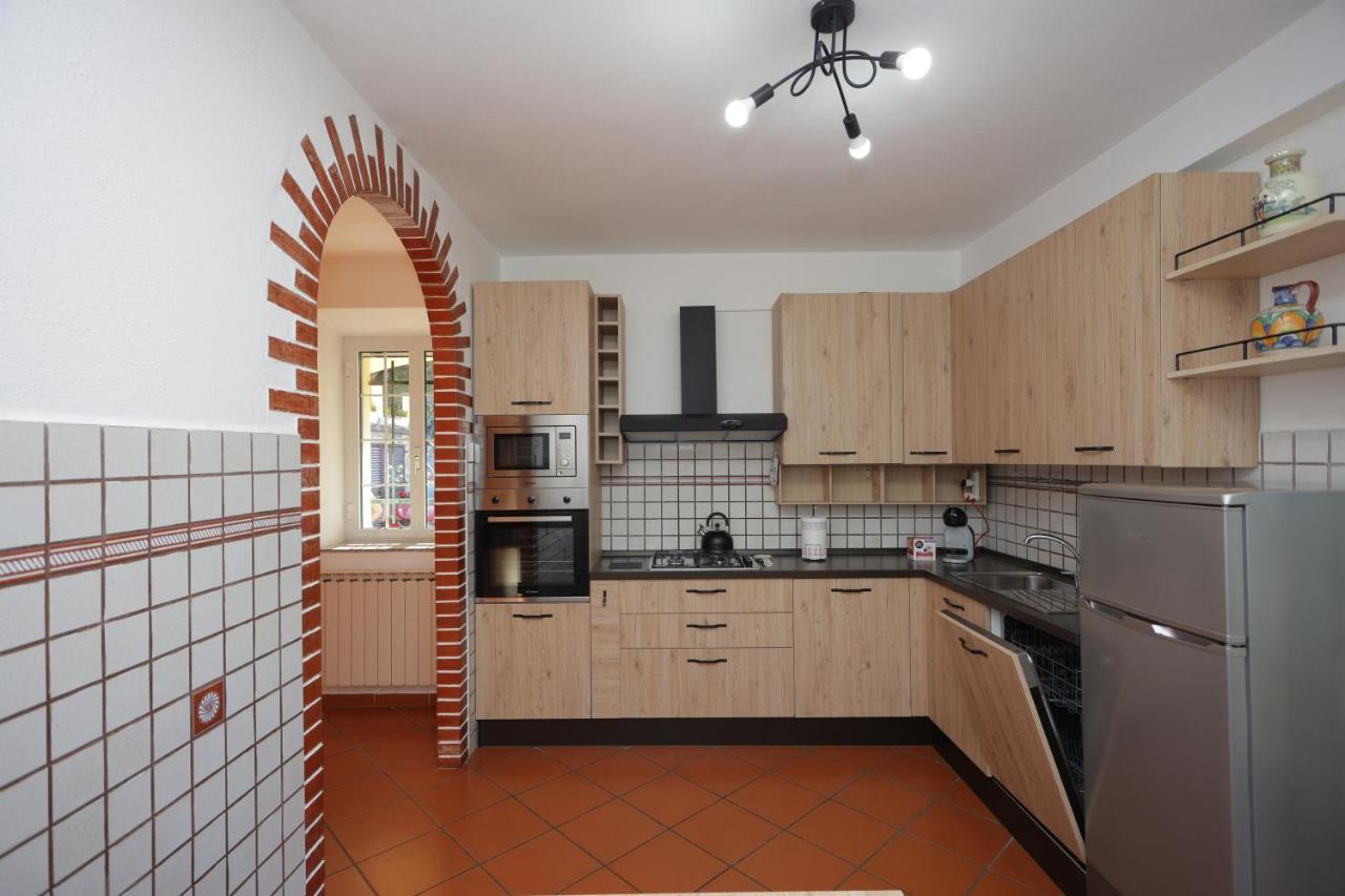La Casa Col Portico Apartment Leivi